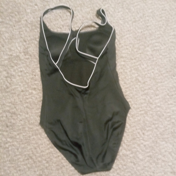 SPEEDO solid black bathing suit - Picture 2 of 2
